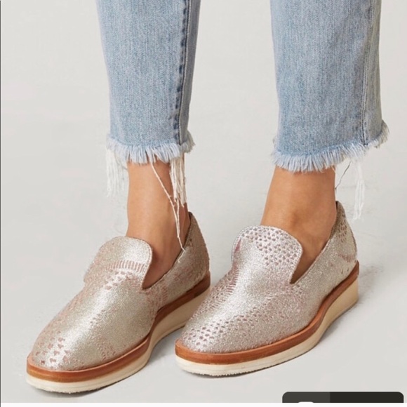 Free People Shoes - Free People silver metallic snake eyes loafers